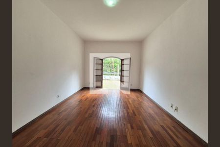 Casa à venda com 3 quartos, 204m² em Jardim Esmeralda, São Paulo