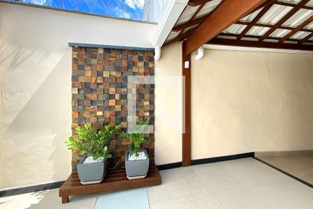 Entrada de casa à venda com 3 quartos, 280m² em Novo Itamarati, Belo Horizonte