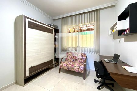 Quarto 2 de casa à venda com 3 quartos, 280m² em Novo Itamarati, Belo Horizonte