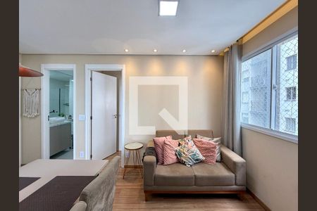 Sala de apartamento para alugar com 2 quartos, 33m² em Santo Amaro, São Paulo