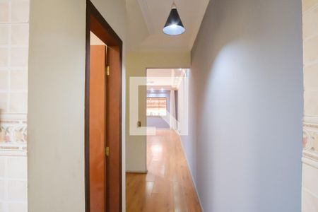 Corredor de casa à venda com 3 quartos, 125m² em Chácara Seis de Outubro, São Paulo