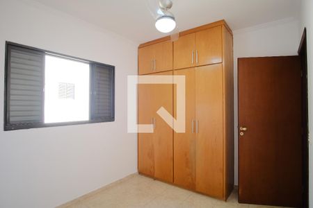 Quarto de casa à venda com 3 quartos, 125m² em Chácara Seis de Outubro, São Paulo