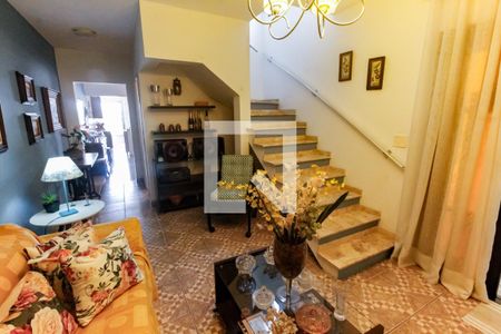 Sala de casa à venda com 3 quartos, 105m² em Parque Reboucas, São Paulo
