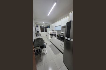 Cozinha de apartamento para alugar com 2 quartos, 87m² em Campinas, São José