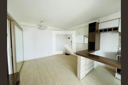 Sala de apartamento para alugar com 2 quartos, 58m² em Gopouva, Guarulhos