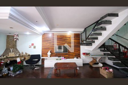 Sala de casa para alugar com 4 quartos, 250m² em Jardim Vila Formosa, São Paulo