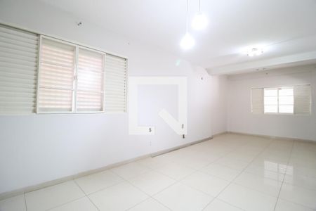 Sala  de casa para alugar com 7 quartos, 300m² em Lídice, Uberlândia