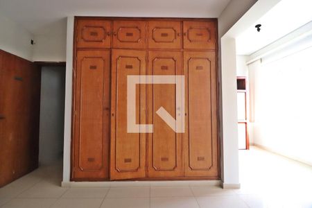 Quarto1 - Suíte de casa para alugar com 7 quartos, 300m² em Lídice, Uberlândia