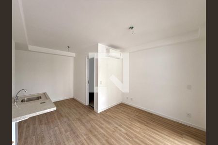Quarto de kitnet/studio à venda com 0 quarto, 29m² em Vila Santa Catarina, São Paulo