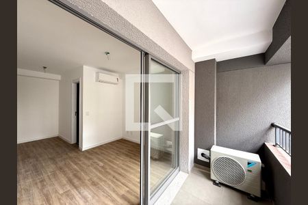 Sacada  de kitnet/studio à venda com 0 quarto, 29m² em Vila Santa Catarina, São Paulo