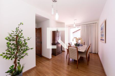 Casa à venda com 8 quartos, 530m² em Camargos, Belo Horizonte