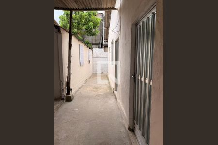 Area externa de casa para alugar com 1 quarto, 43m² em Anchieta, Nilópolis