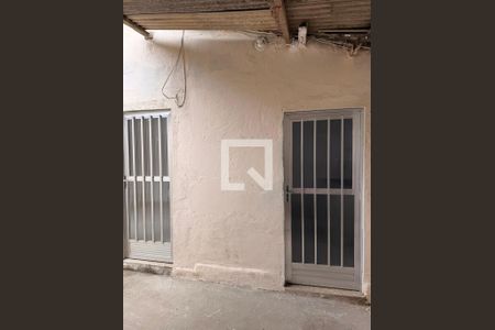 Área Externa de casa para alugar com 1 quarto, 43m² em Anchieta, Nilópolis