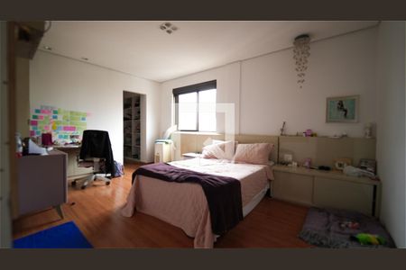 Apartamento à venda com 4 quartos, 400m² em Savassi, Belo Horizonte