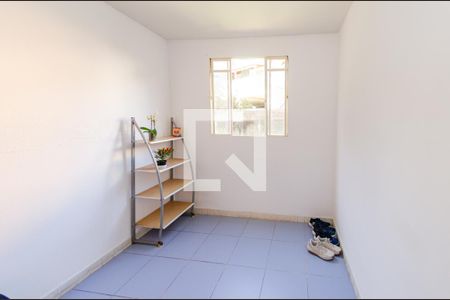 Quarto 2 de apartamento à venda com 2 quartos, 50m² em Camargos, Belo Horizonte
