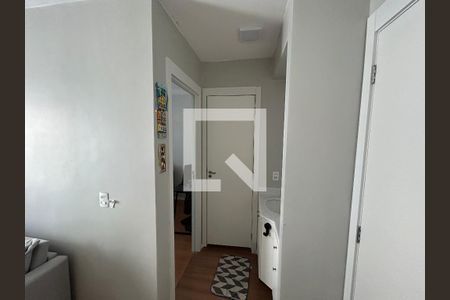 Corredor de apartamento para alugar com 1 quarto, 35m² em Todos Os Santos, Rio de Janeiro