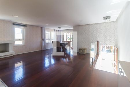 Sala de casa de condomínio para alugar com 3 quartos, 300m² em Vila Oliveira, Mogi das Cruzes