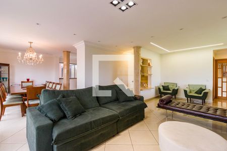 Apartamento à venda com 3 quartos, 300m² em Vila Suzana, São Paulo