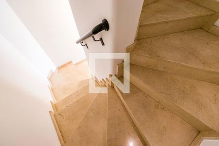 Apartamento à venda com 3 quartos, 300m² em Vila Suzana, São Paulo