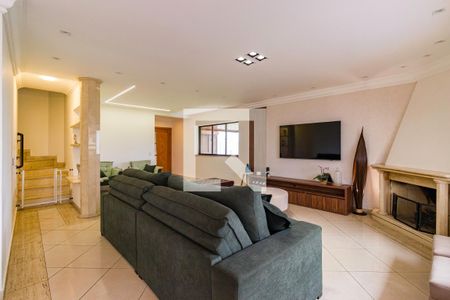 Apartamento à venda com 3 quartos, 300m² em Vila Suzana, São Paulo