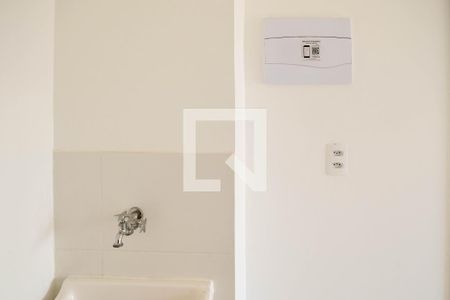 Sala/Cozinha de apartamento para alugar com 1 quarto, 28m² em Guaiaúna, São Paulo