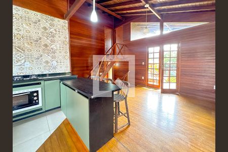 Sala de Jantar de casa para alugar com 3 quartos, 200m² em São João do Rio Vermelho, Florianópolis