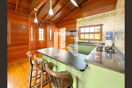 Sala de Jantar de casa para alugar com 3 quartos, 200m² em São João do Rio Vermelho, Florianópolis