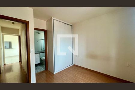 quarto  de apartamento à venda com 3 quartos, 78m² em Santo Antônio, Belo Horizonte