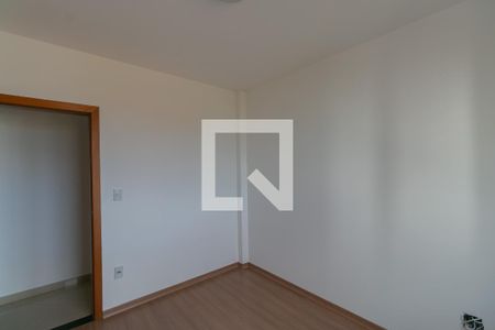 Quarto 1 de apartamento para alugar com 3 quartos, 97m² em Castelo, Belo Horizonte