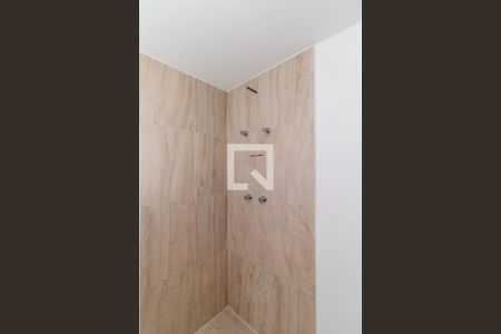 Banheiro de kitnet/studio à venda com 1 quarto, 25m² em Pompeia, São Paulo