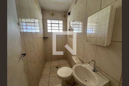 Banheiro de casa para alugar com 1 quarto, 65m² em Jardim Esperanca, Barueri
