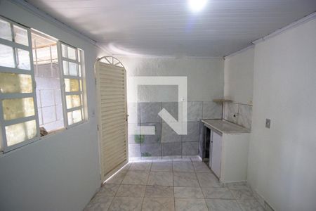 Sala/Cozinha de kitnet/studio para alugar com 1 quarto, 15m² em Conjunto C, Brasília
