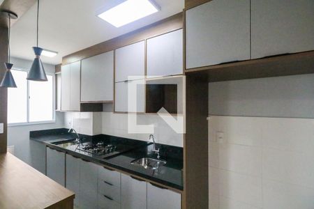 Cozinha e Área de Serviço de apartamento para alugar com 2 quartos, 36m² em Vila Palmares, São Caetano do Sul
