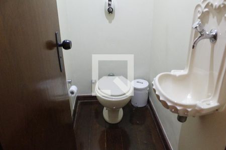 Lavabo de apartamento para alugar com 3 quartos, 120m² em Tijuca, Rio de Janeiro
