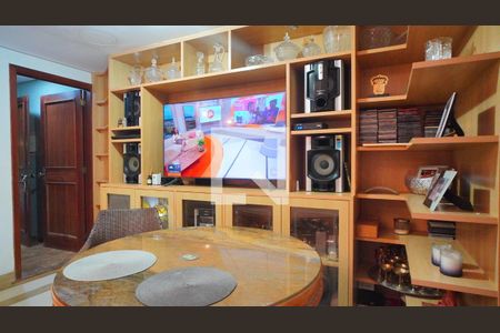 Sala 2 de casa à venda com 3 quartos, 240m² em Ipanema, Porto Alegre