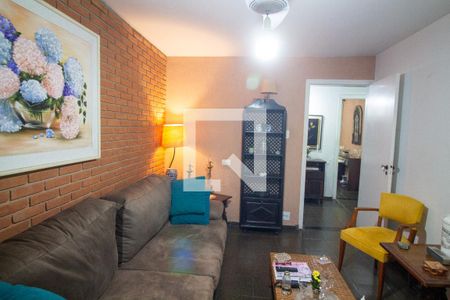 Sala  de casa à venda com 2 quartos, 110m² em Vila Cordeiro, São Paulo