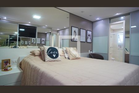 Quarto 1 suite  de casa de condomínio para alugar com 3 quartos, 218m² em Teresópolis, Porto Alegre