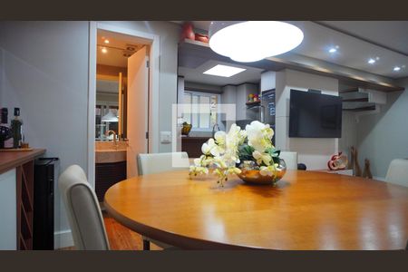 Sala jantar  de casa de condomínio à venda com 3 quartos, 218m² em Teresópolis, Porto Alegre