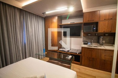 Sala / Quarto - Studio de kitnet/studio à venda com 1 quarto, 25m² em Santo Amaro, São Paulo