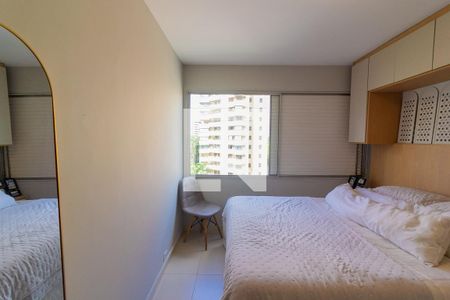 Quarto 1 de apartamento para alugar com 3 quartos, 72m² em Campo Belo, São Paulo