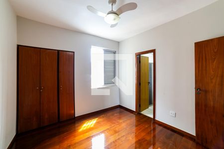 Suíte de apartamento para alugar com 2 quartos, 98m² em Centro, Belo Horizonte