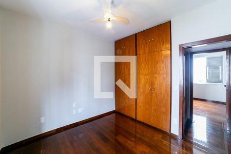 Quarto 1 de apartamento para alugar com 2 quartos, 98m² em Centro, Belo Horizonte