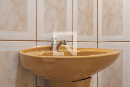 Banheiro de apartamento à venda com 1 quarto, 50m² em Centro Histórico, Porto Alegre