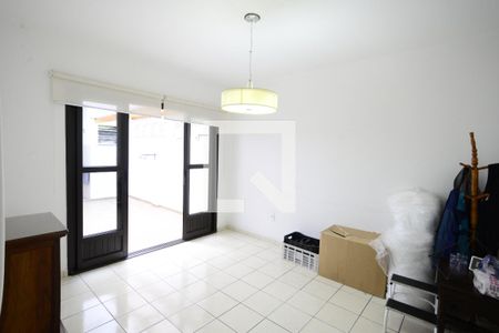 Casa à venda com 4 quartos, 180m² em Vila Mariana, São Paulo