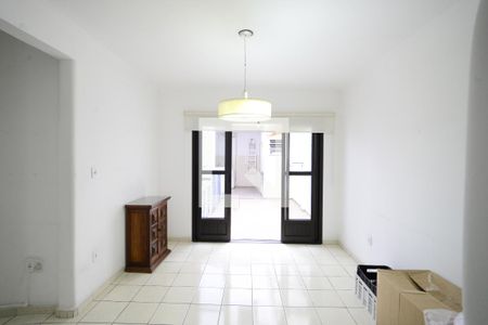 Casa à venda com 4 quartos, 180m² em Vila Mariana, São Paulo