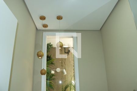 Lavabo de casa de condomínio para alugar com 3 quartos, 355m² em Jardim Indaia, Embu das Artes