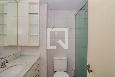 Banheiro da Suíte de apartamento para alugar com 1 quarto, 68m² em Rio Branco, Porto Alegre