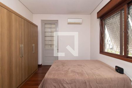 Quarto 1 de casa à venda com 3 quartos, 300m² em Partenon, Porto Alegre