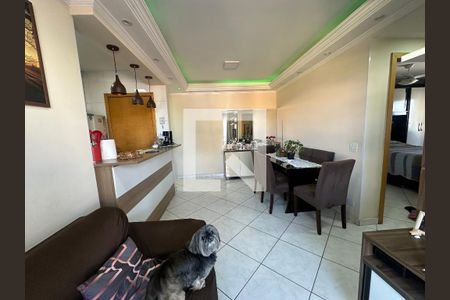 Sala de apartamento à venda com 2 quartos, 58m² em Jardim Tupanci, Barueri