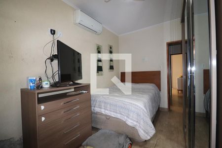 Quarto 1 de casa à venda com 2 quartos, 225m² em Vila Lucinda, Santo André